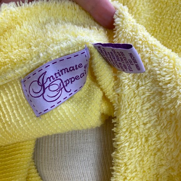 Intimate Appeal Yellow Chenille Button Front Robe - Picture 7 of 9